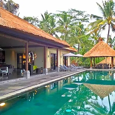 Peaceful 4 Bedroom Rice Field View
