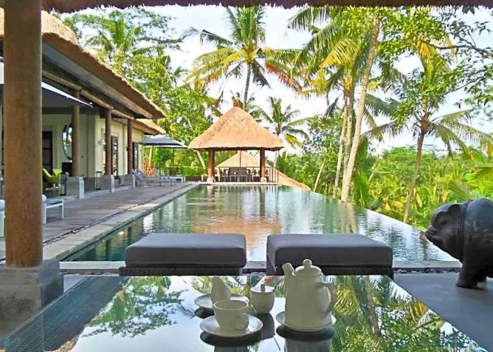 Peaceful 4 Bedroom Rice Field View 别墅 Kelusa